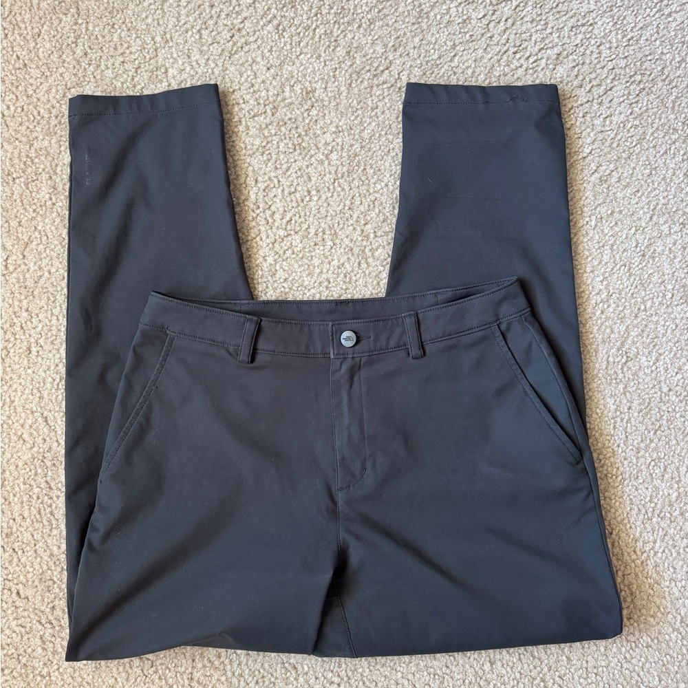 North Face Women’s Flashdry Pants, size 4, black